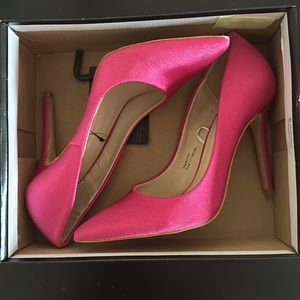 Forever21 Hot pink pointy heels - size 7